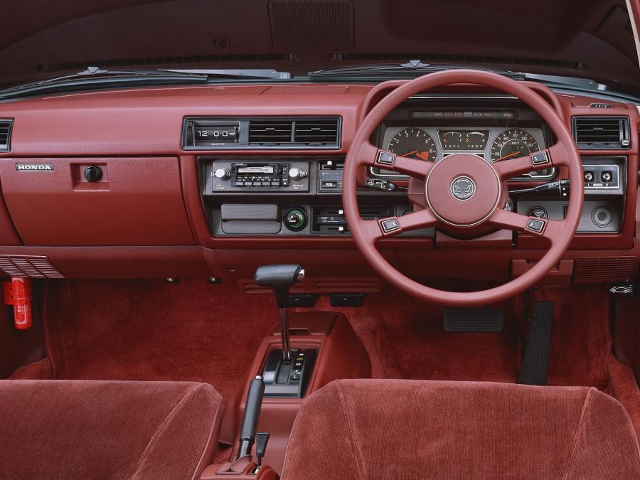  Honda Accord Saloon 1977 года  (фото 15 из 21)